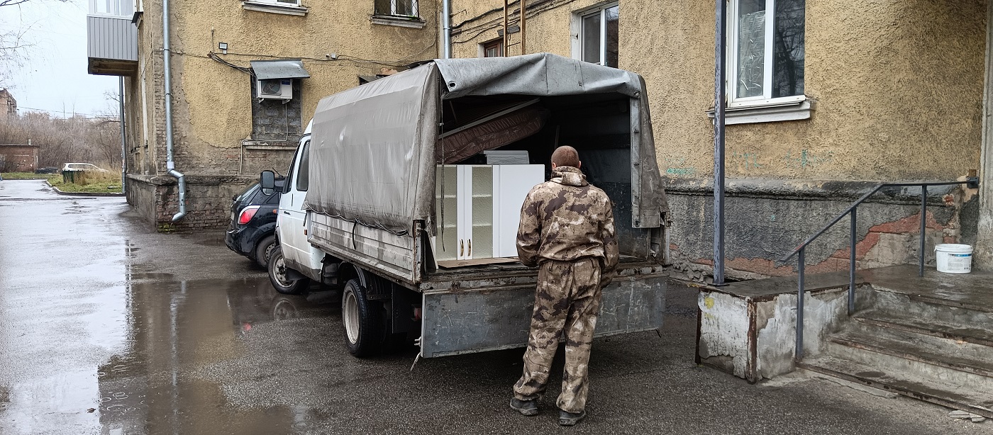 Где заказать грузчиков в Малой Вишере